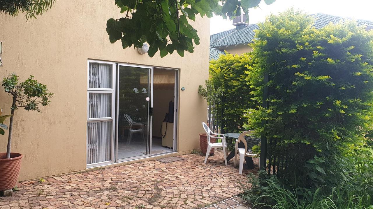 Matina Guest House Joanesburgo Exterior foto