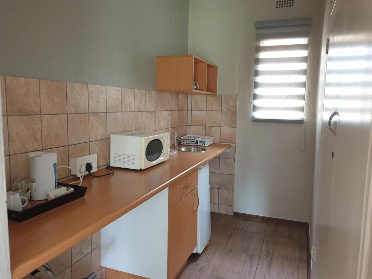Matina Guest House Joanesburgo Exterior foto